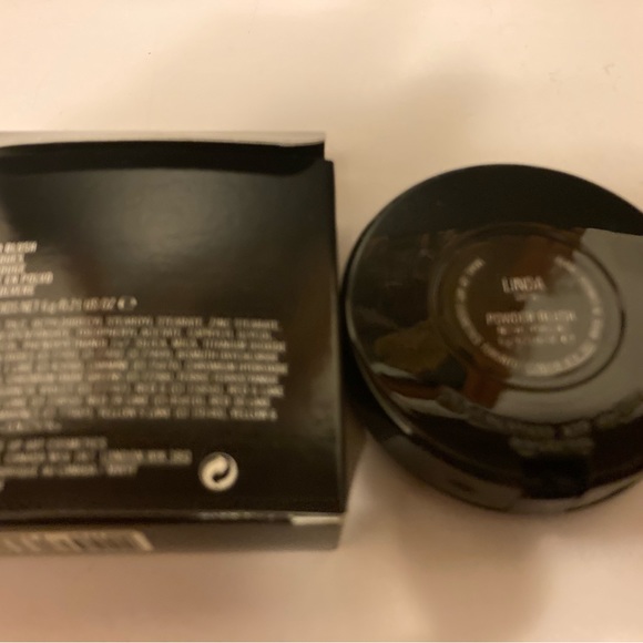 MAC Julia Petit blush in LINDA - Picture 2 of 2